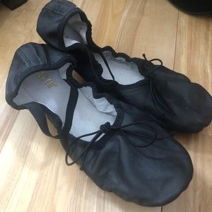 Bloch Ballet Shoes 8.5 A